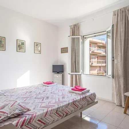Σπίτι διακοπών Beautiful In W/ 2 Bedrooms Σαν Ρέμο